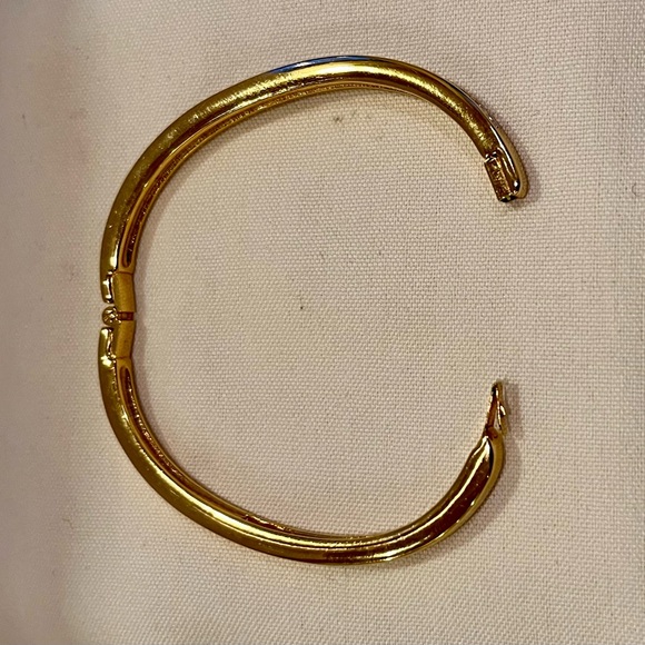 Swarovski Crystal and Gold Bracelet - Picture 12 of 16